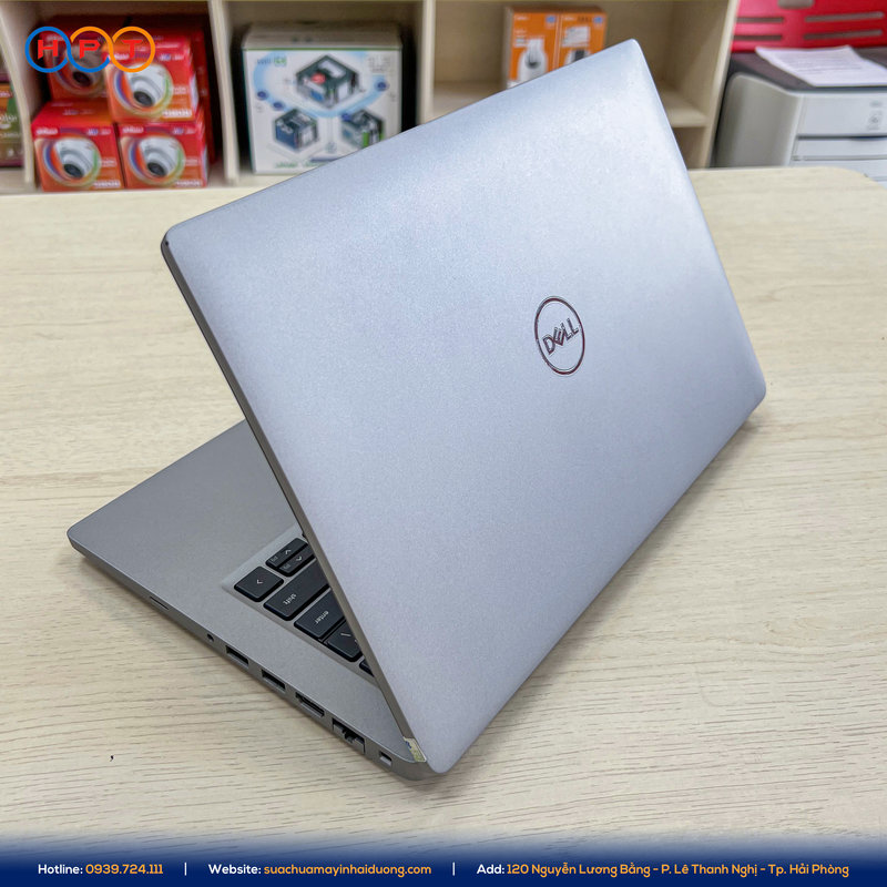 Thiết kế và cấu hình của Dell Latitude 5420 phù hợp với công việc văn phòng và thường xuyên phải di chuyển